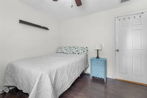 21 Emerald Drive Derry NH 03038