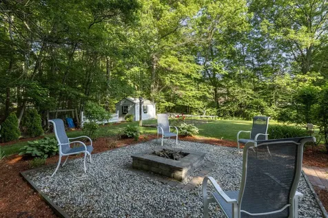 21 Emerald Drive Derry NH 03038