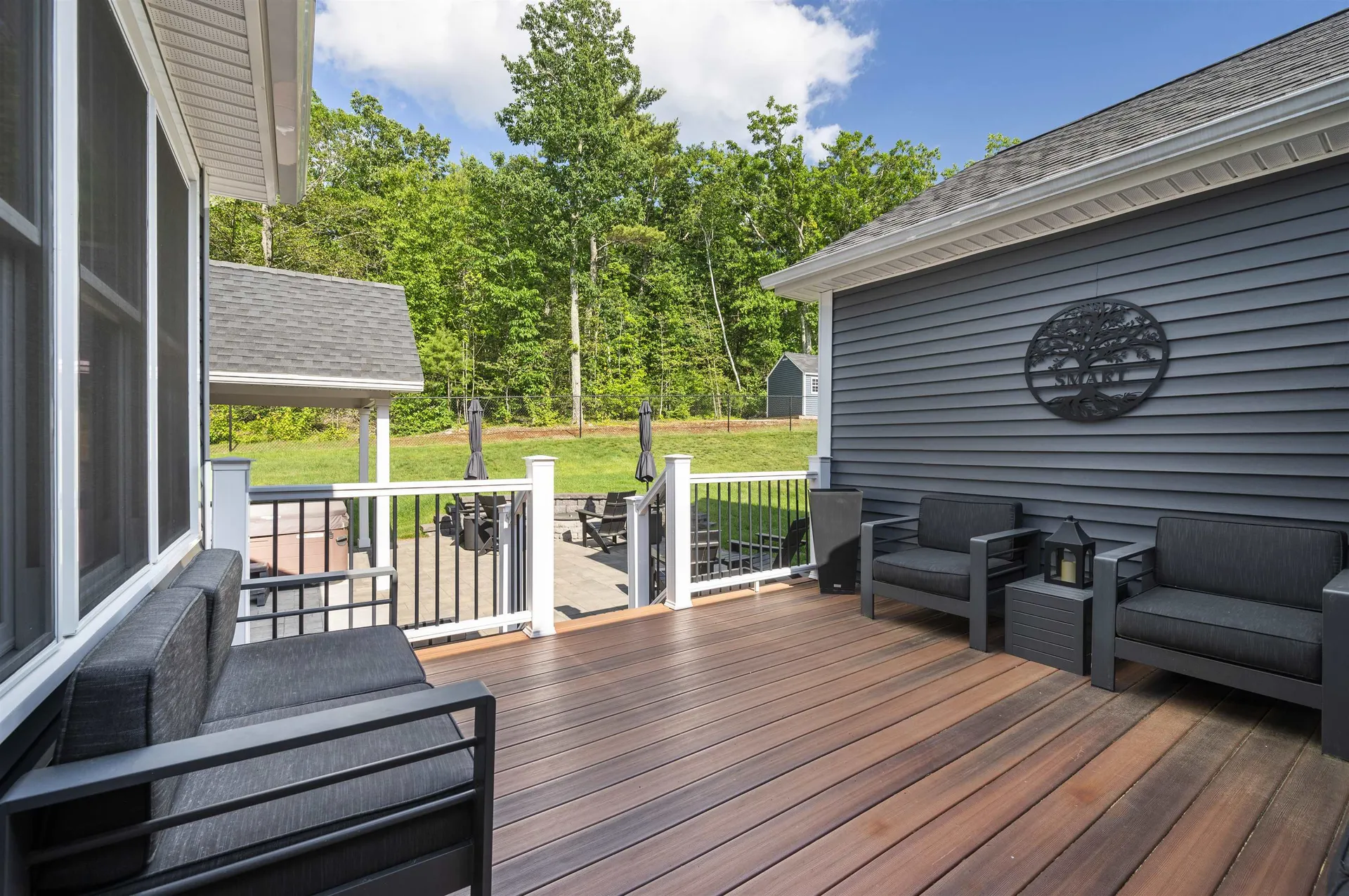 22 Kendall Lane Raymond NH 03077