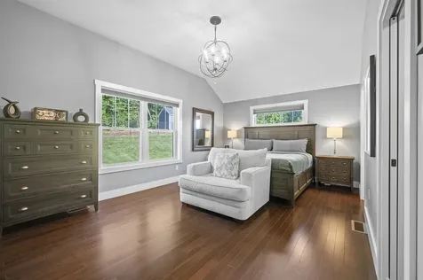 22 Kendall Lane Raymond NH 03077