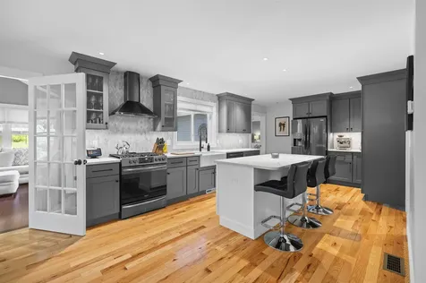 22 Kendall Lane Raymond NH 03077