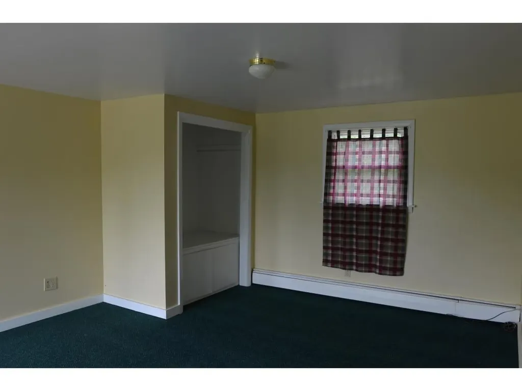 1092 Nh Route 175 Campton NH 03223