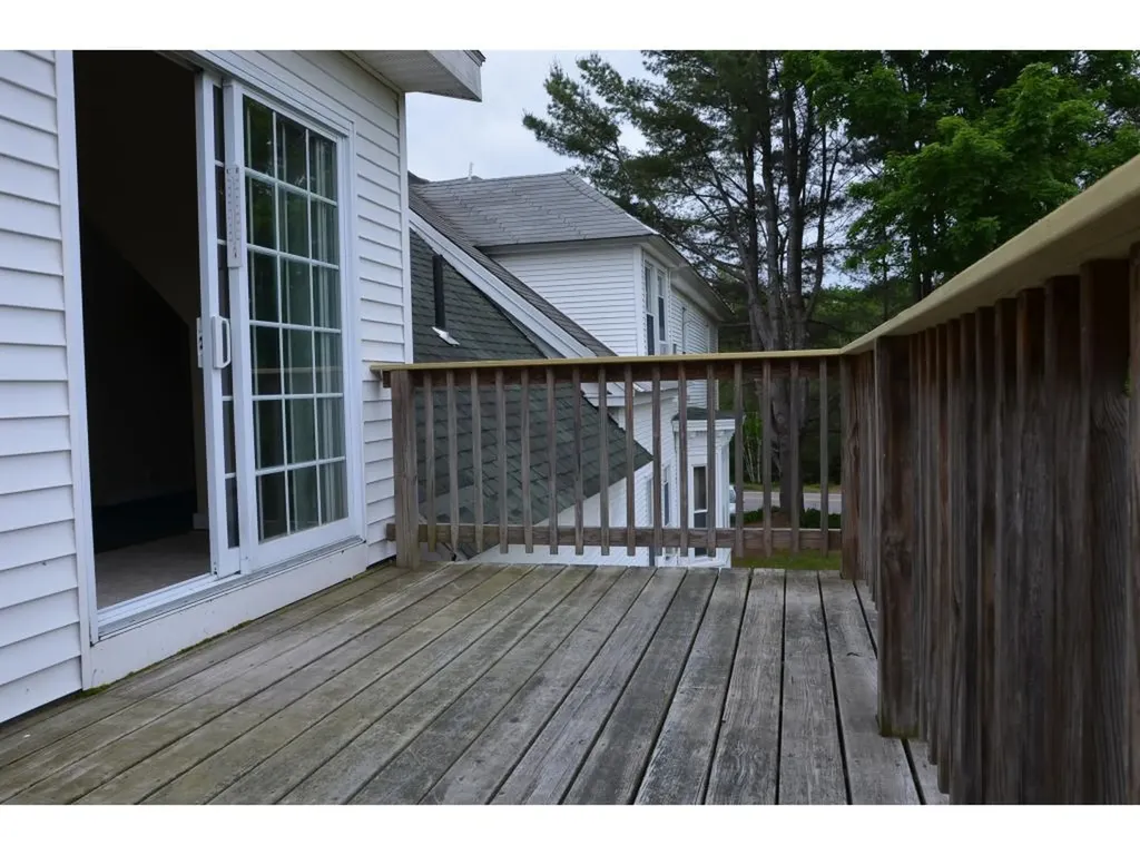 1092 Nh Route 175 Campton NH 03223
