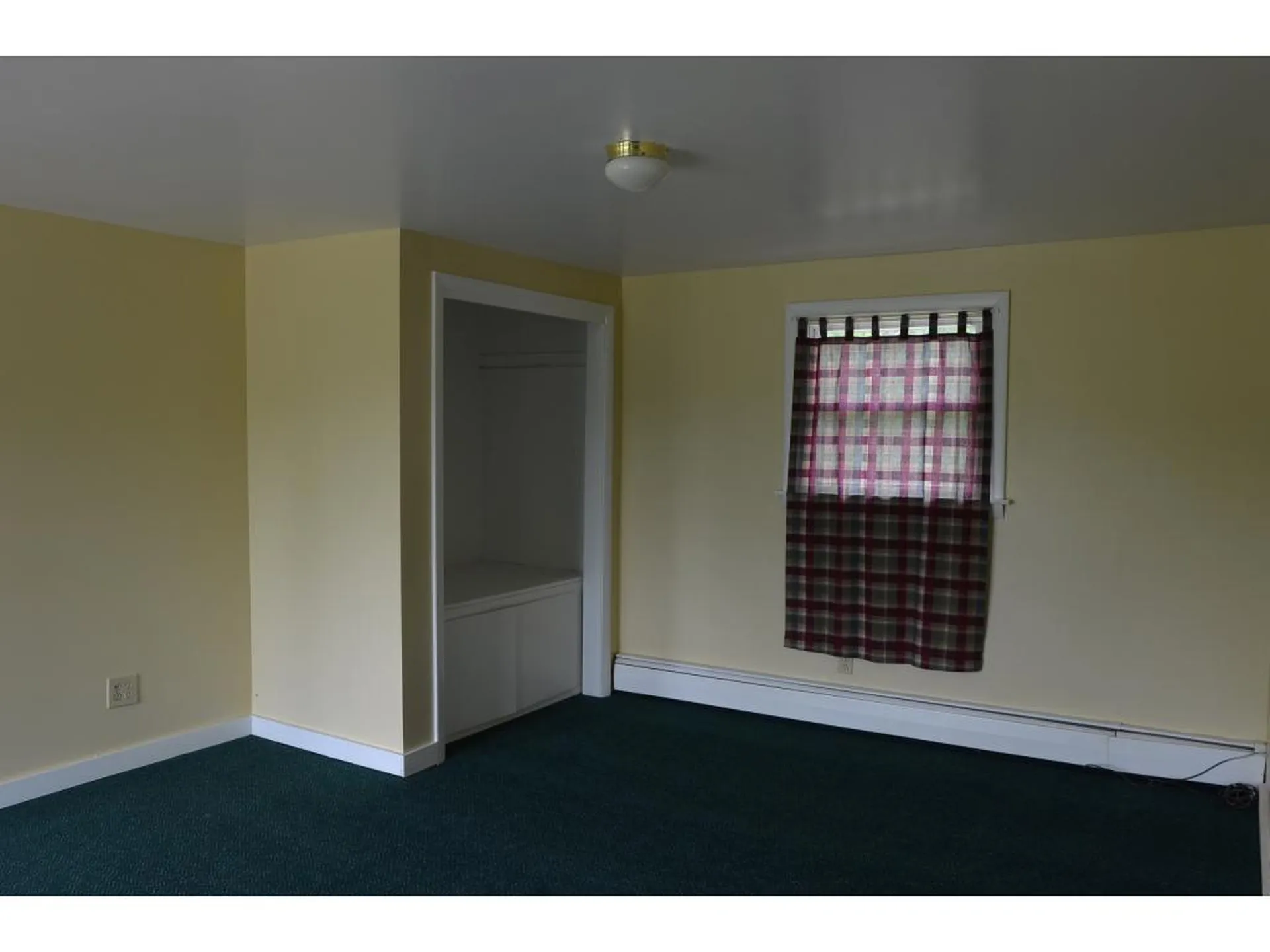 1092 Nh Route 175 Campton NH 03223