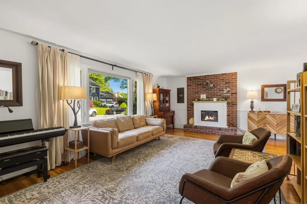 13 Wingate Street Hampton NH 03842
