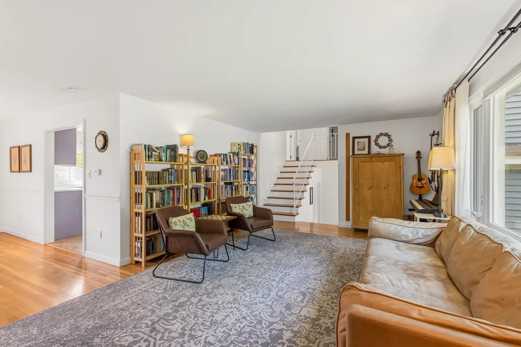 13 Wingate Street Hampton NH 03842