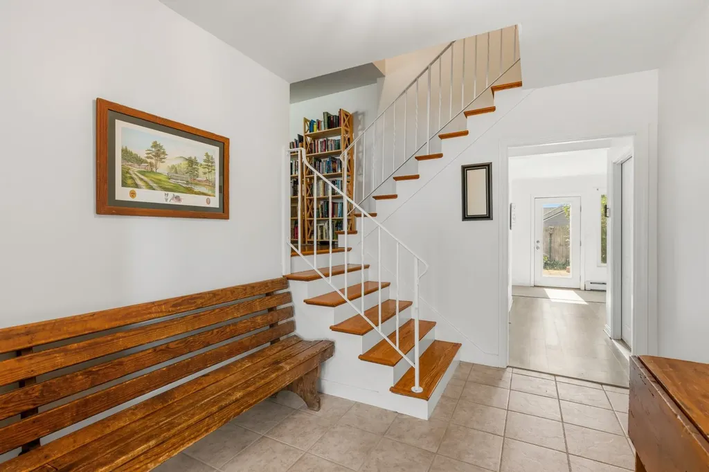 13 Wingate Street Hampton NH 03842