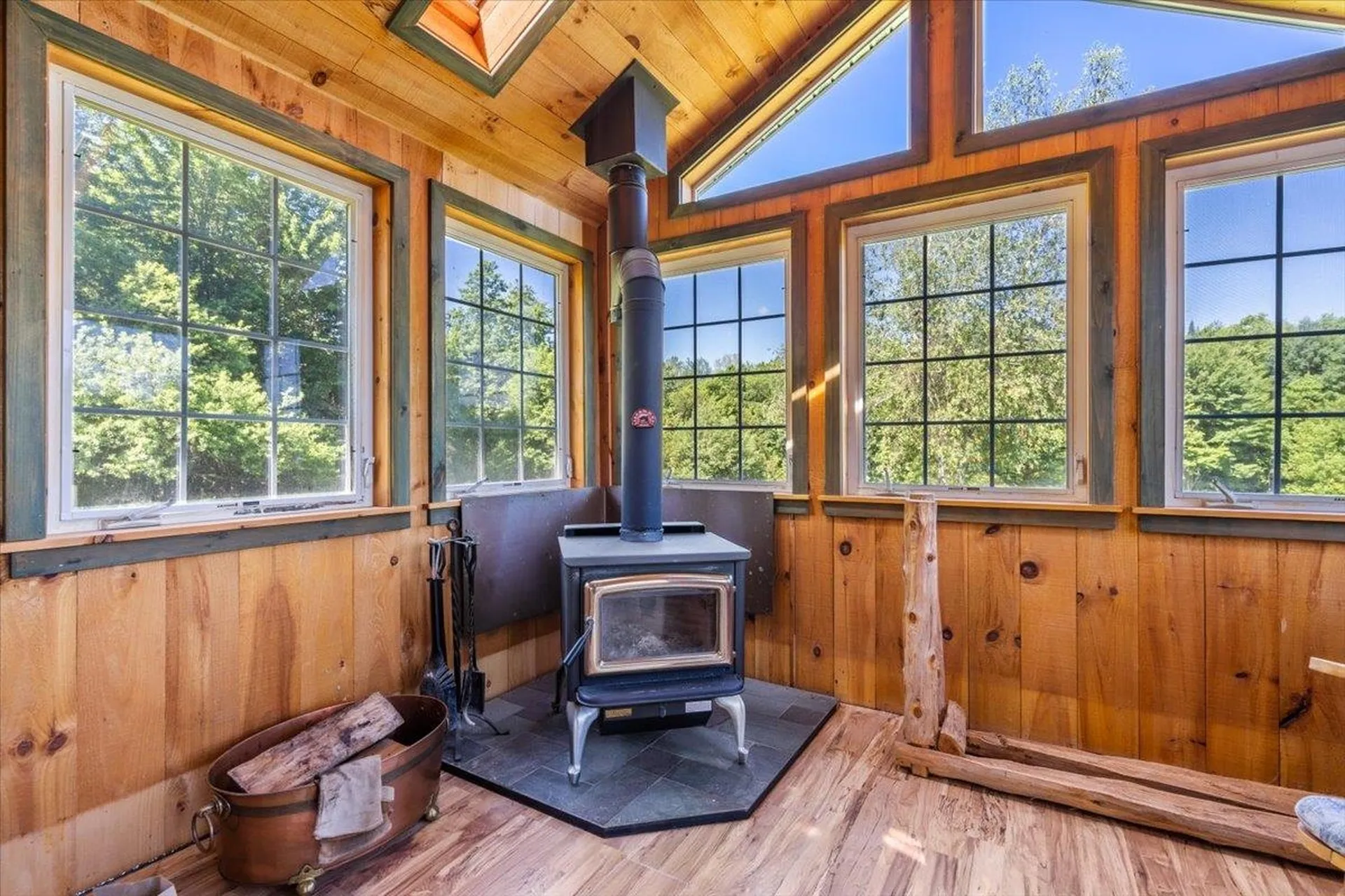 82 West Street Road Fairfax VT 05454