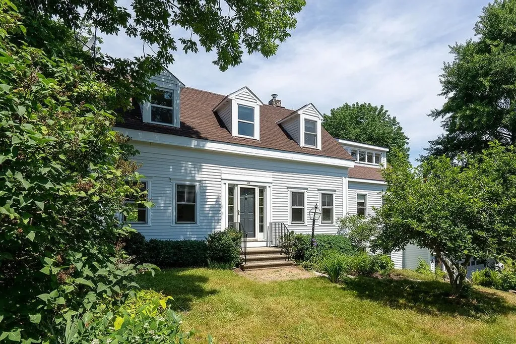 135 Pepperrell Road Kittery ME 03905