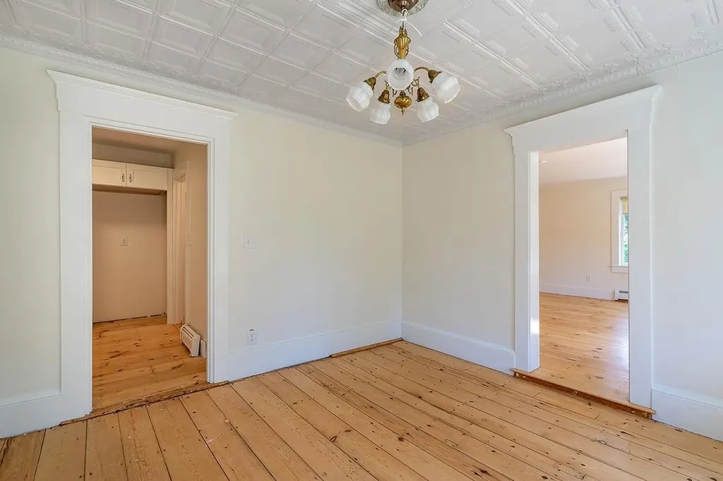 135 Pepperrell Road Kittery ME 03905