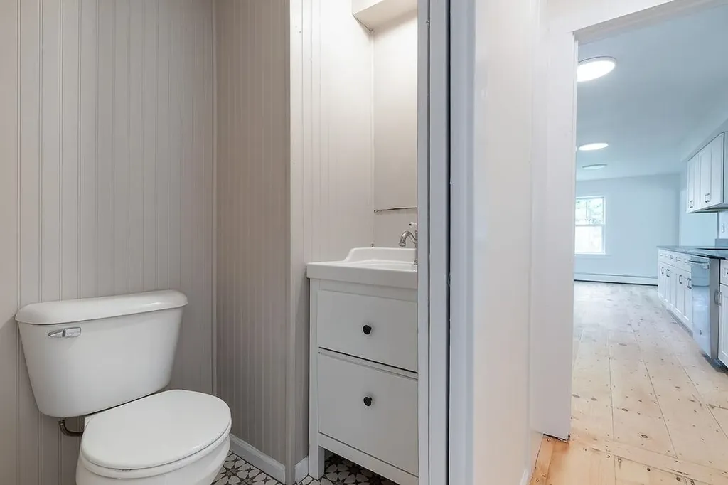 135 Pepperrell Road Kittery ME 03905