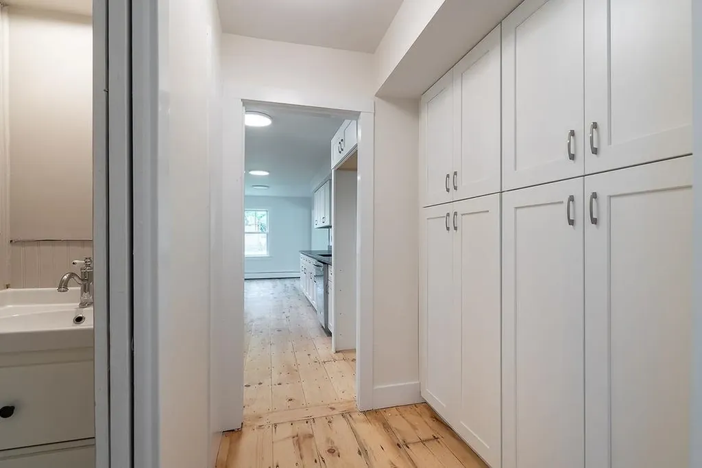 135 Pepperrell Road Kittery ME 03905