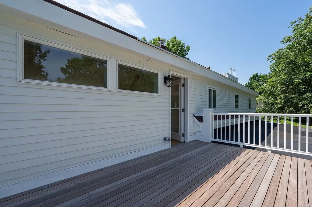 135 Pepperrell Road Kittery ME 03905