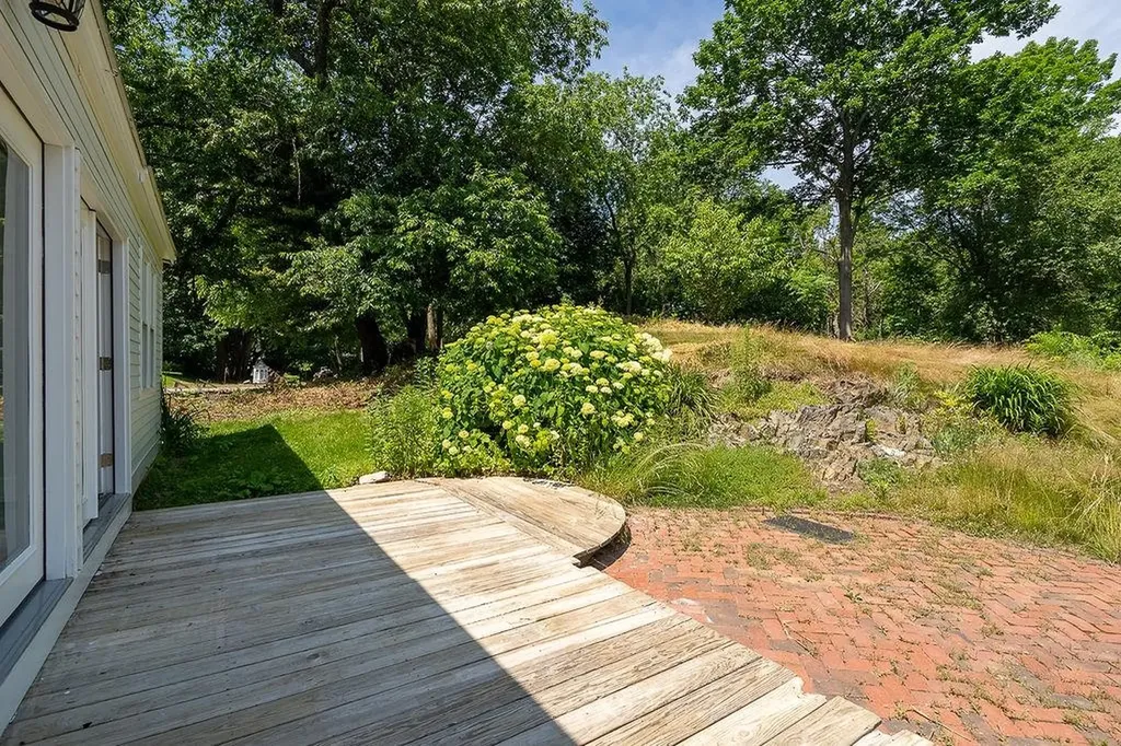 135 Pepperrell Road Kittery ME 03905