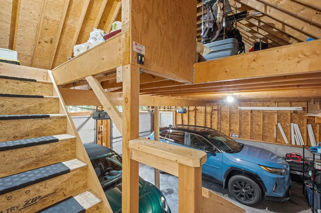 5 Lloyd Road Wolfeboro NH 03894