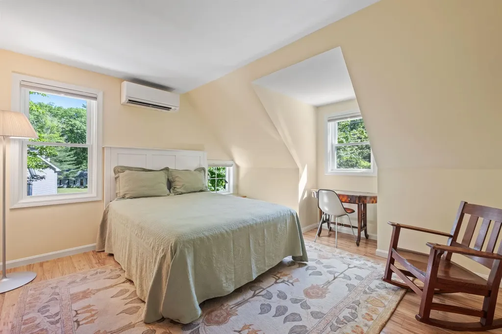 5 Lloyd Road Wolfeboro NH 03894