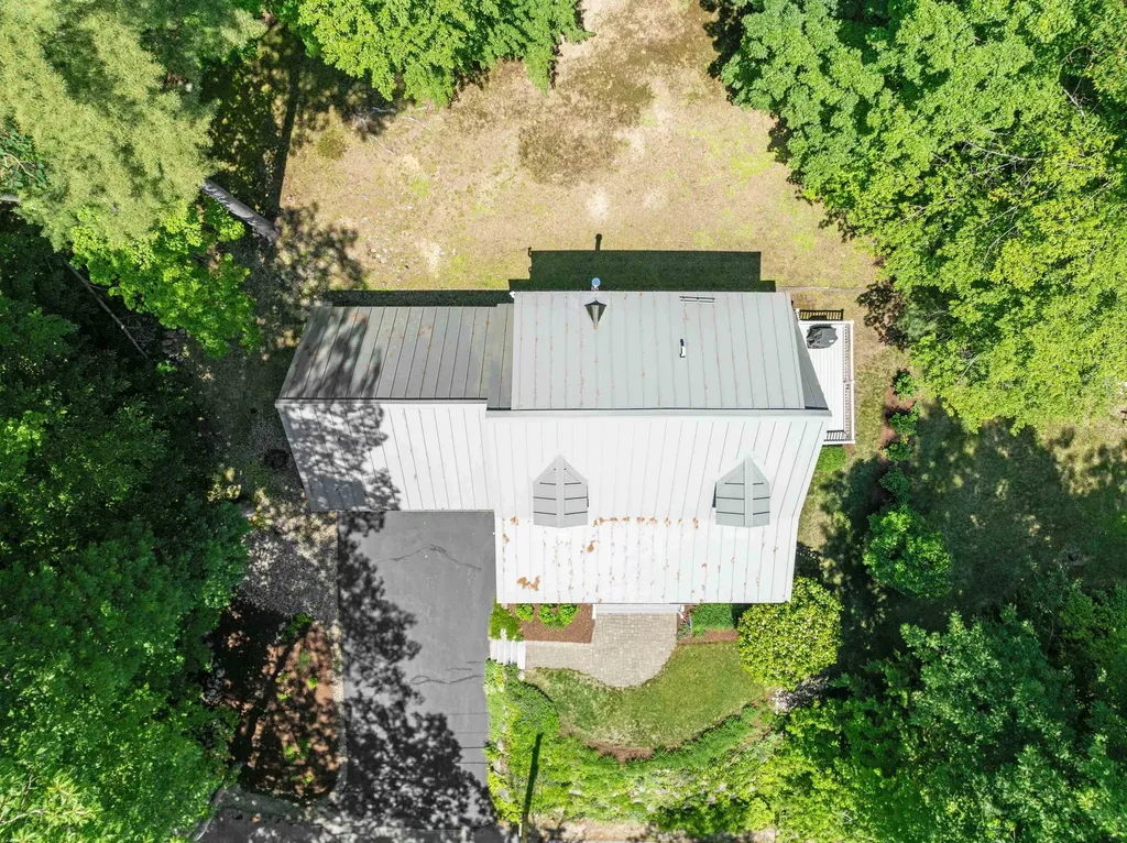 5 Lloyd Road Wolfeboro NH 03894