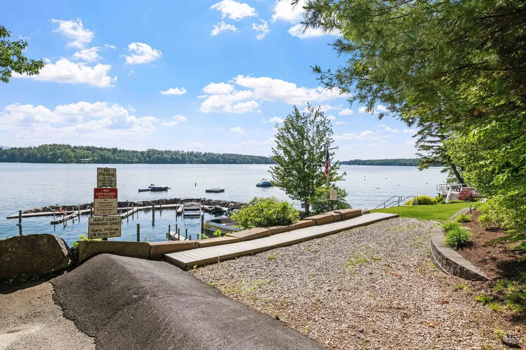 5 Lloyd Road Wolfeboro NH 03894
