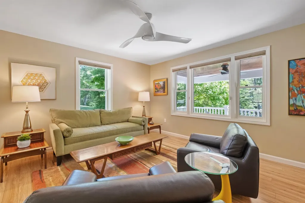 5 Lloyd Road Wolfeboro NH 03894