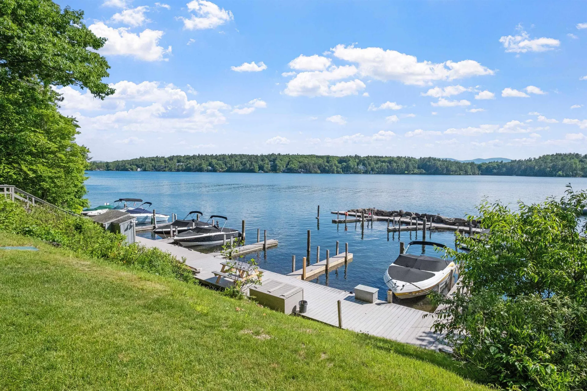 5 Lloyd Road Wolfeboro NH 03894