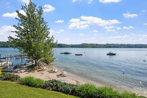 5 Lloyd Road Wolfeboro NH 03894