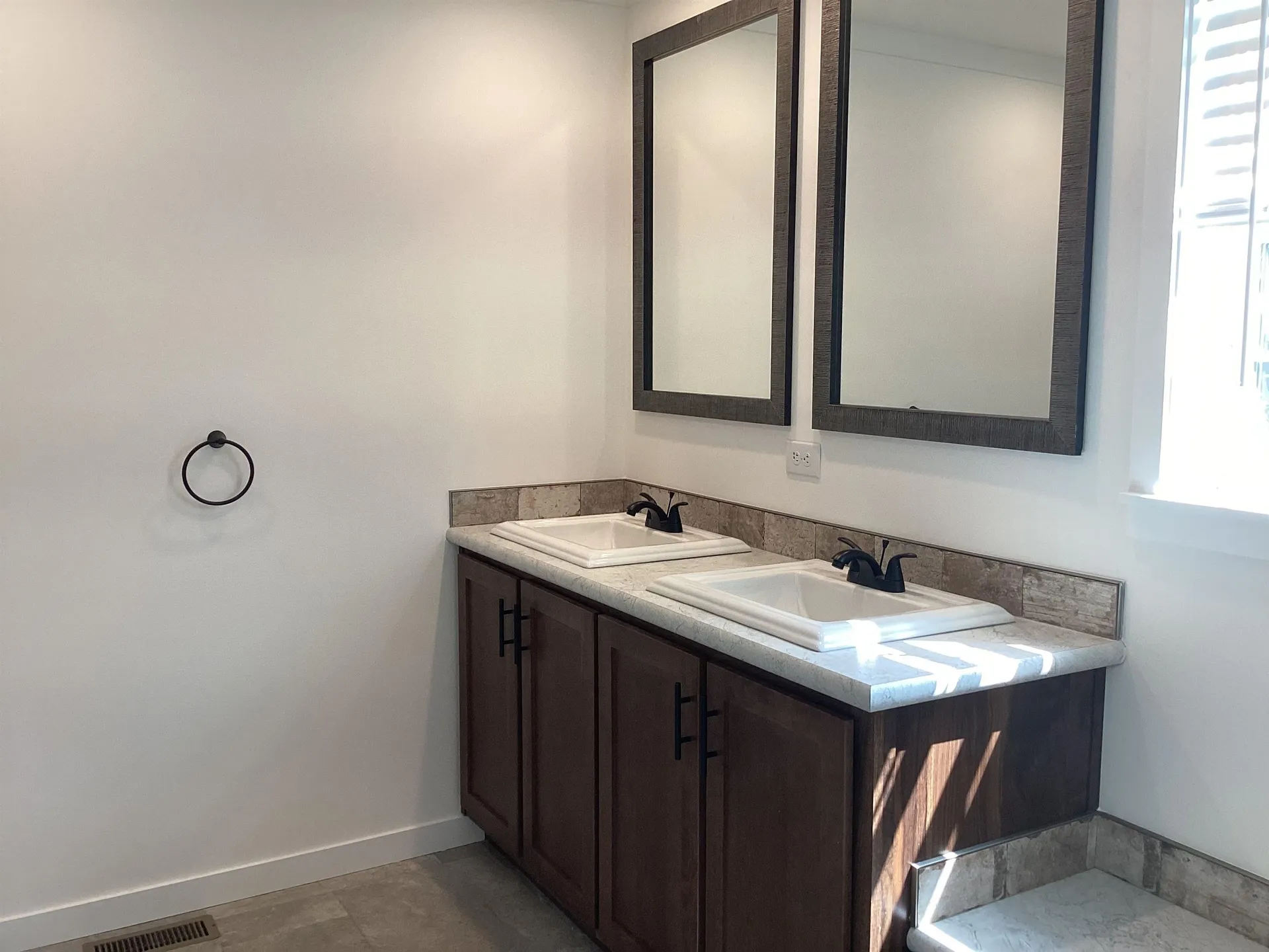 5 Garden Way Troy NH 03465