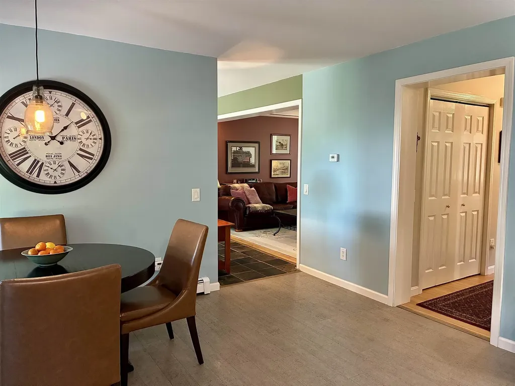 46 Davenport Lane Hartford VT 05059
