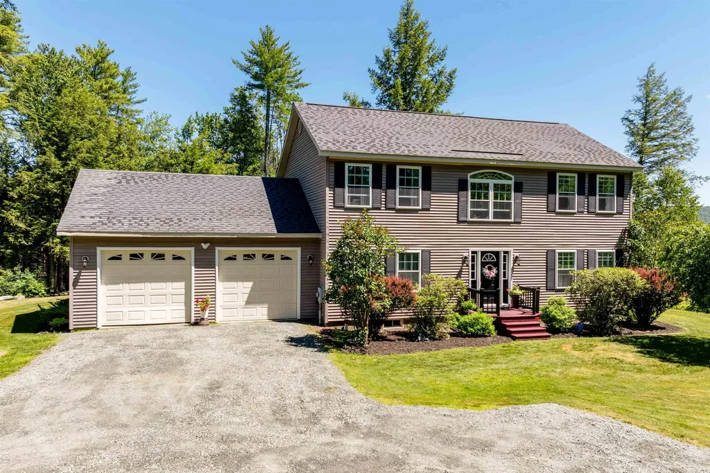 46 Davenport Lane Hartford VT 05059