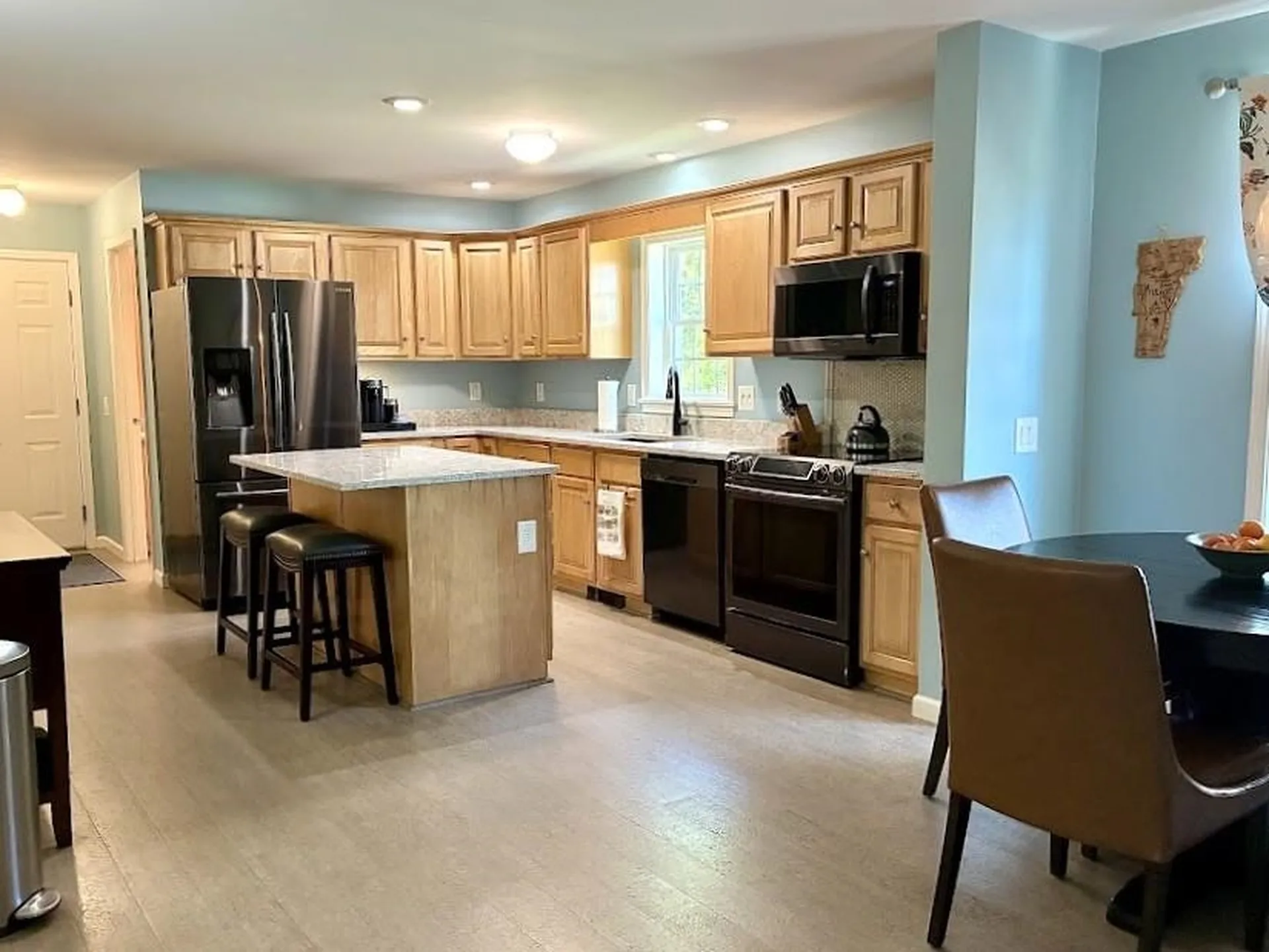 46 Davenport Lane Hartford VT 05059