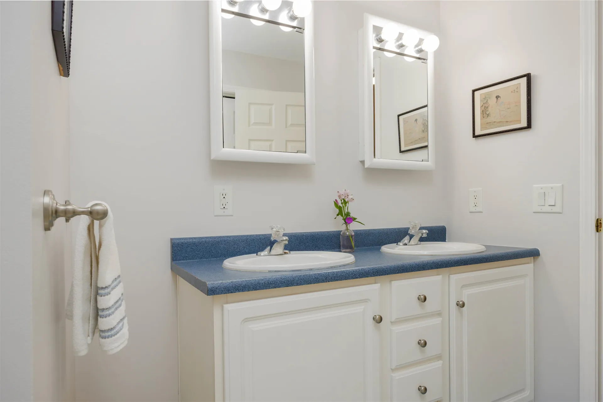 46 Davenport Lane Hartford VT 05059