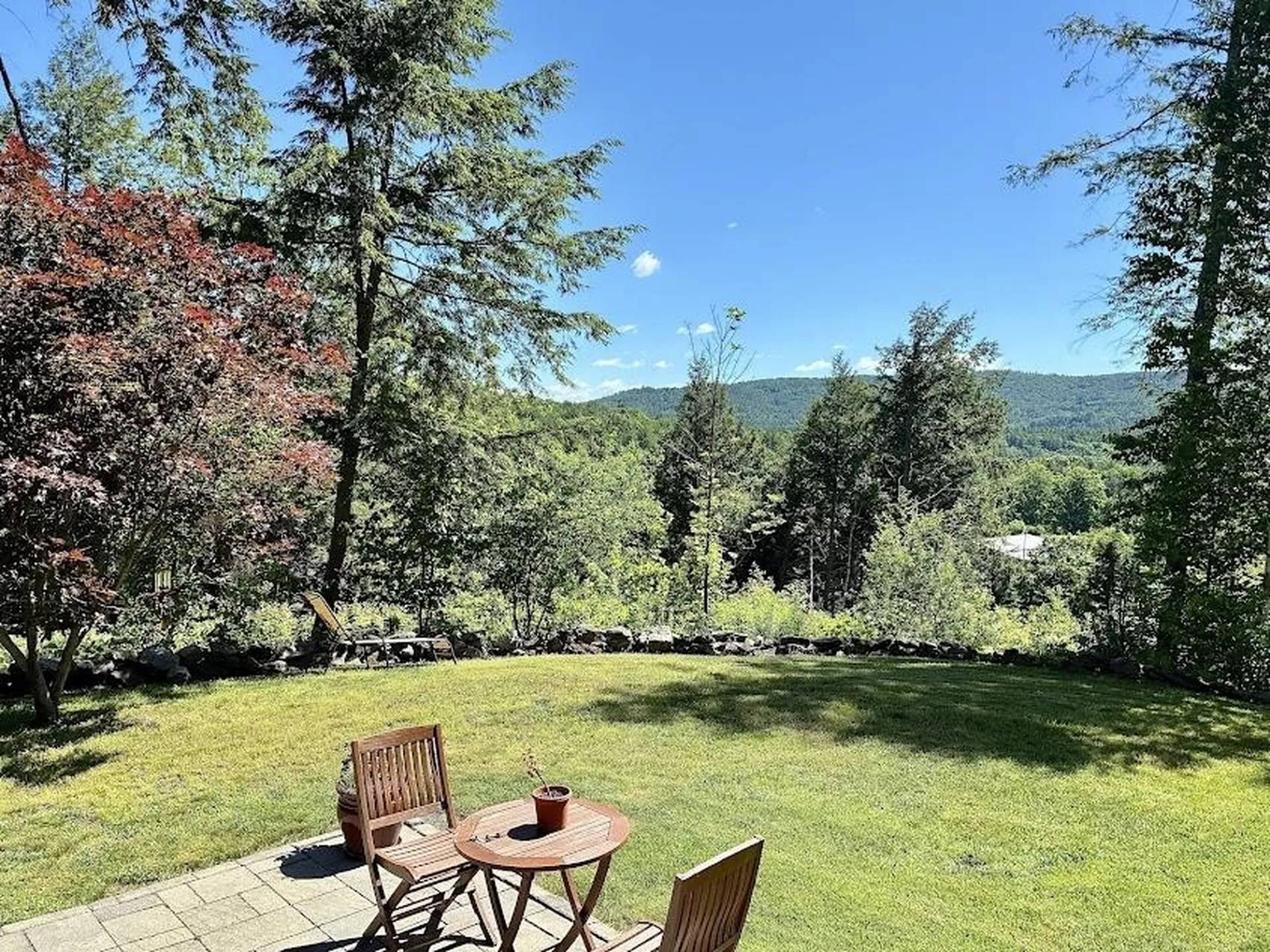 46 Davenport Lane Hartford VT 05059