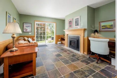 46 Davenport Lane Hartford VT 05059