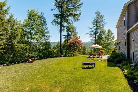 46 Davenport Lane Hartford VT 05059