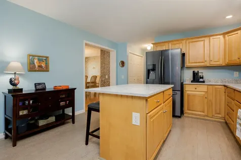 46 Davenport Lane Hartford VT 05059