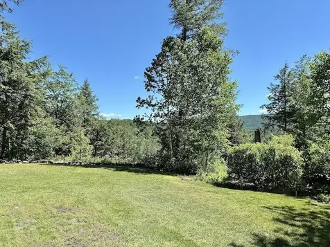 46 Davenport Lane Hartford VT 05059