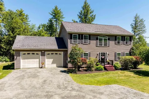 46 Davenport Lane Hartford VT 05059
