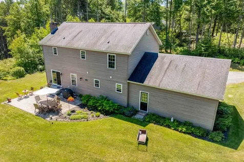 46 Davenport Lane Hartford VT 05059