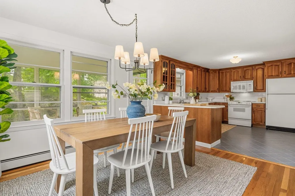 15 Harding Road Portsmouth NH 03801