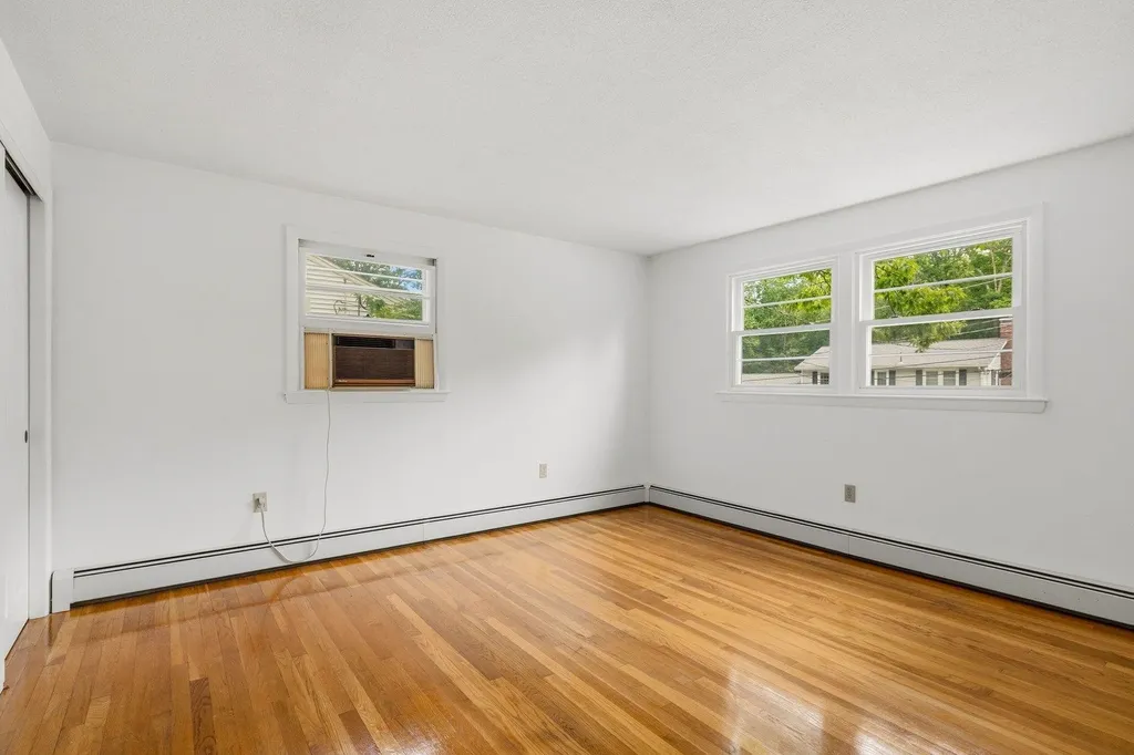 15 Harding Road Portsmouth NH 03801