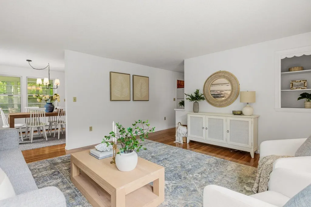 15 Harding Road Portsmouth NH 03801