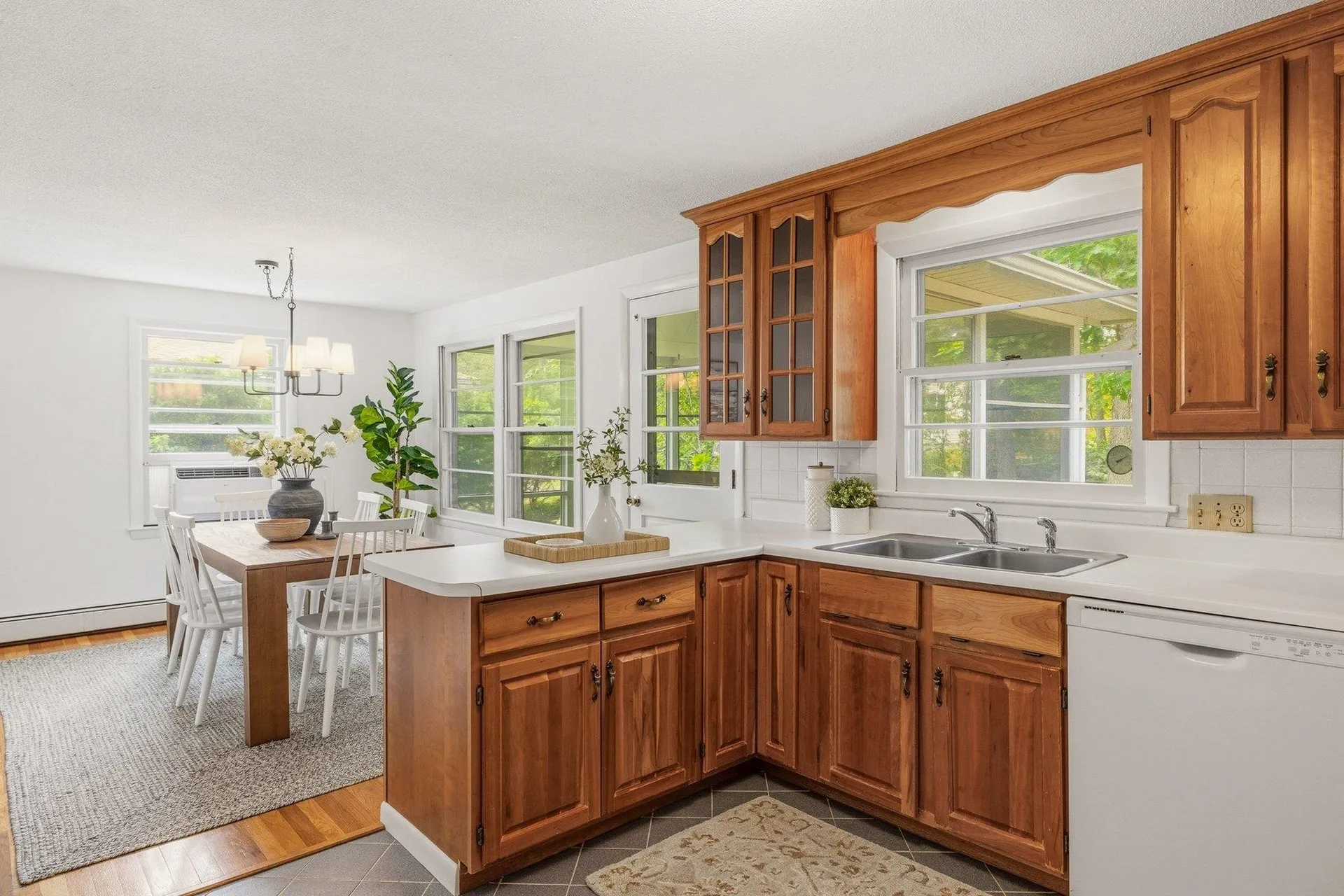 15 Harding Road Portsmouth NH 03801