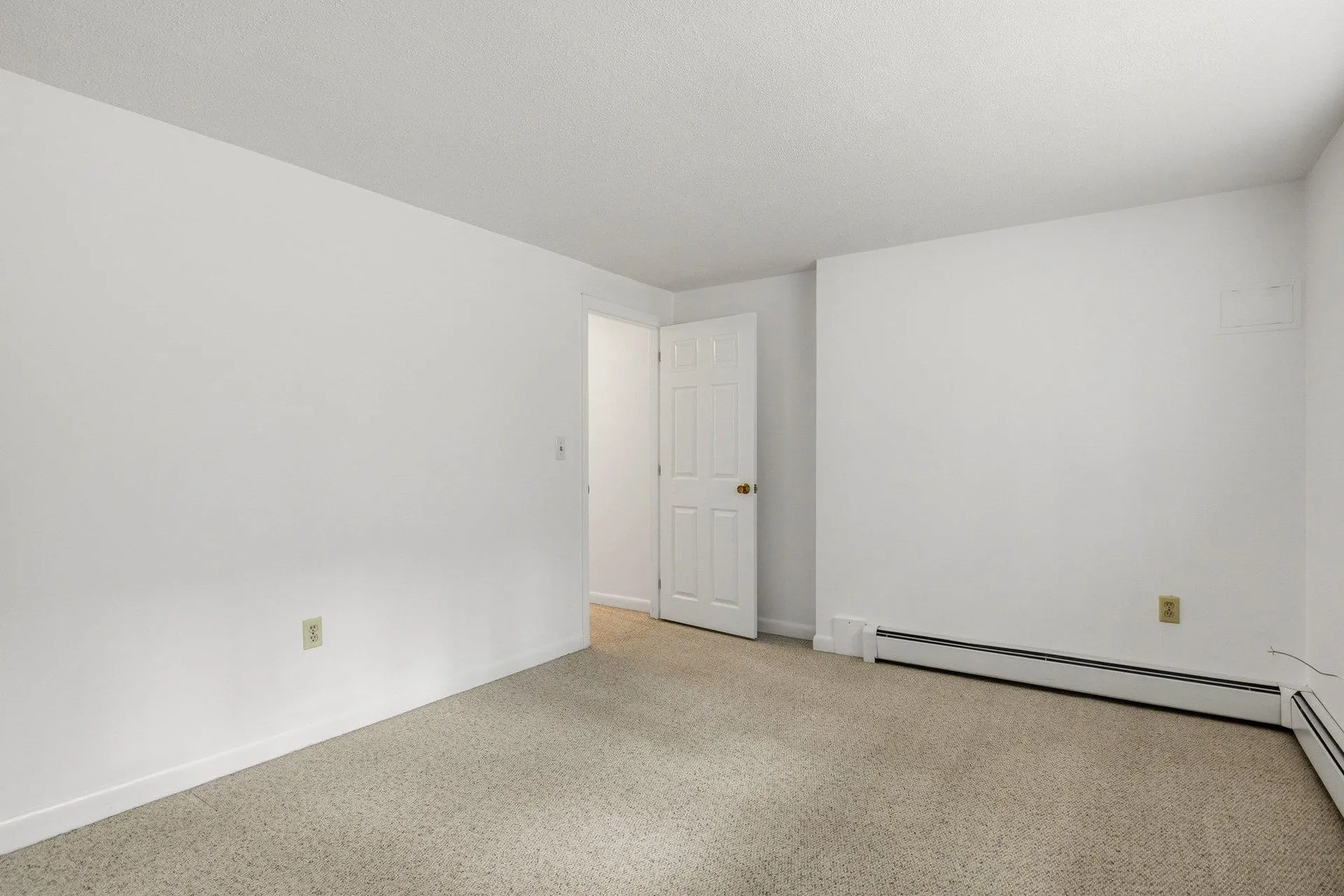 15 Harding Road Portsmouth NH 03801