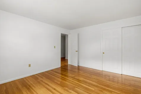 15 Harding Road Portsmouth NH 03801