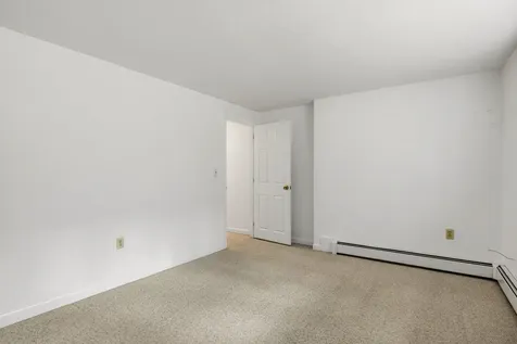 15 Harding Road Portsmouth NH 03801