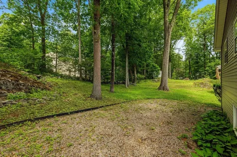 15 Harding Road Portsmouth NH 03801