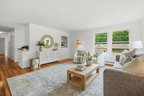 15 Harding Road Portsmouth NH 03801