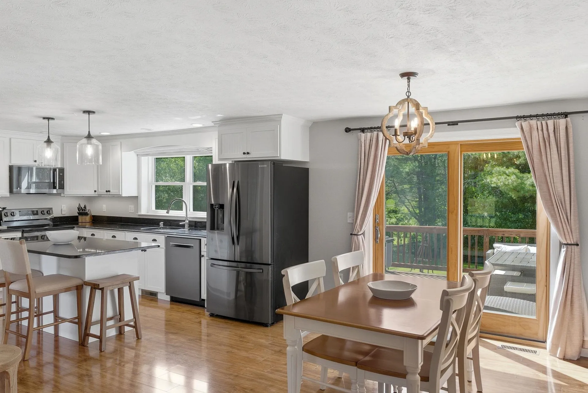 17 Donmac Drive Derry NH 03038