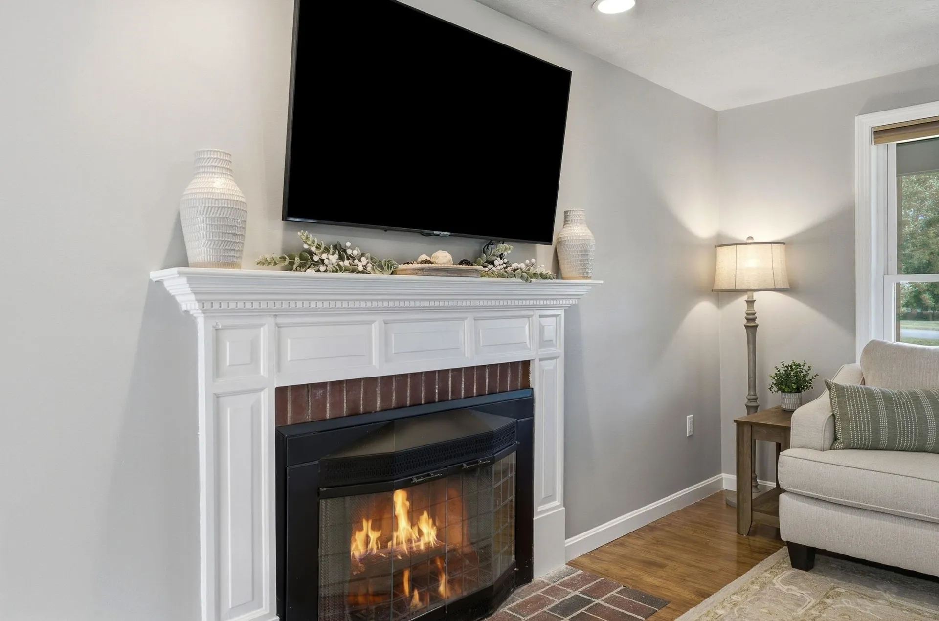 17 Donmac Drive Derry NH 03038