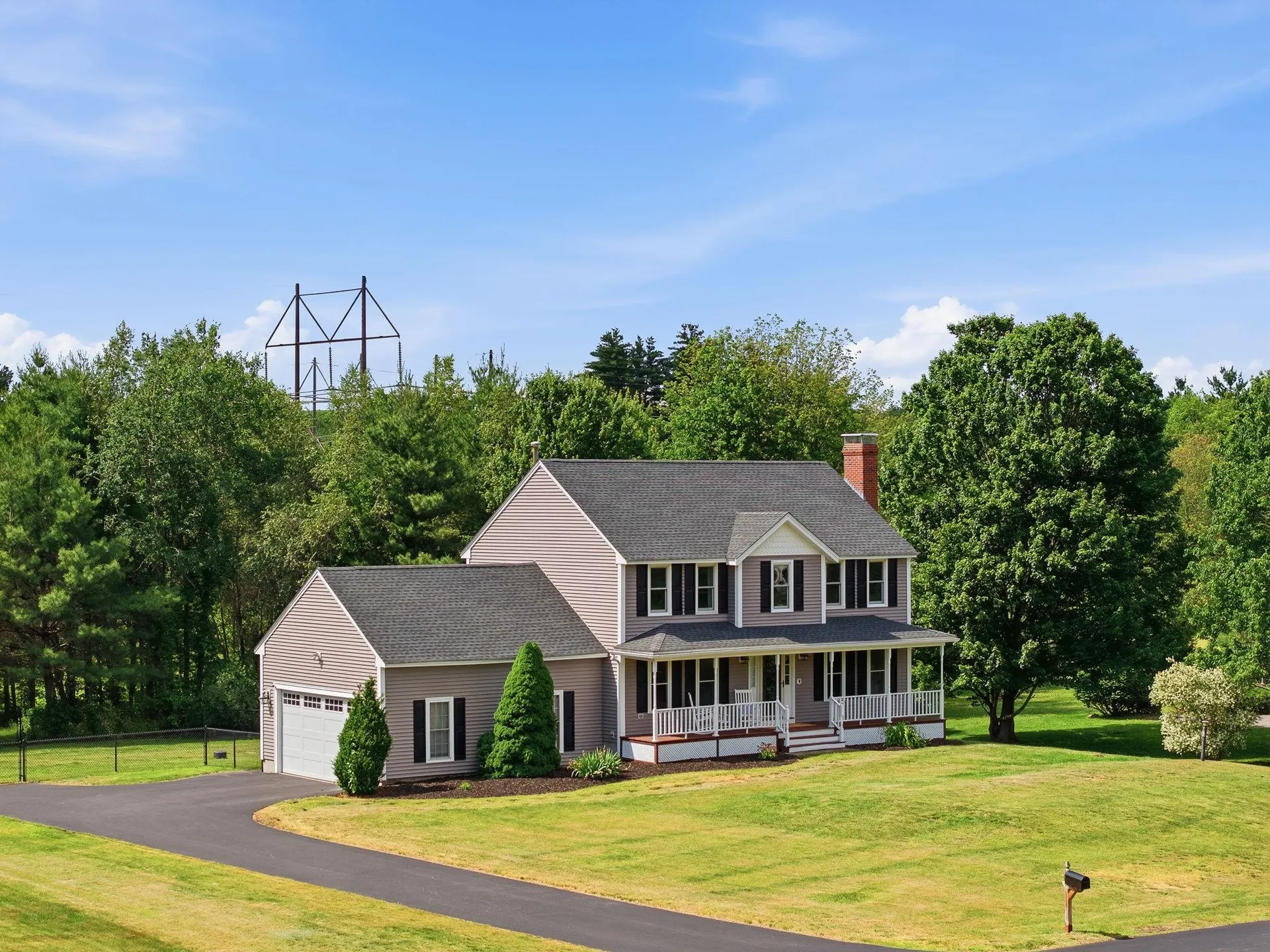 17 Donmac Drive Derry NH 03038