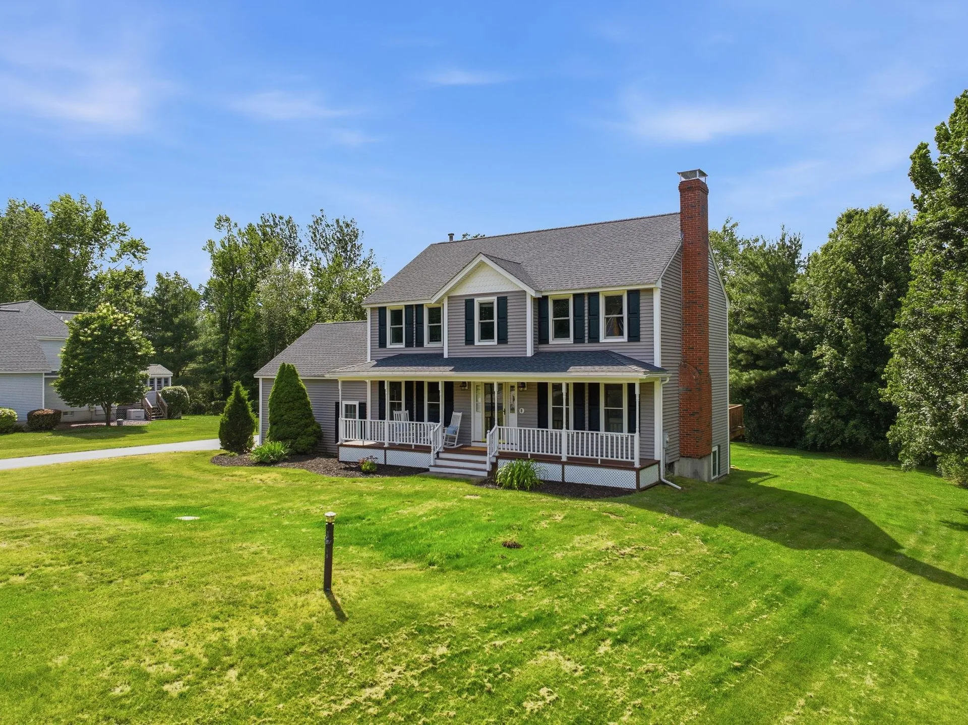 17 Donmac Drive Derry NH 03038